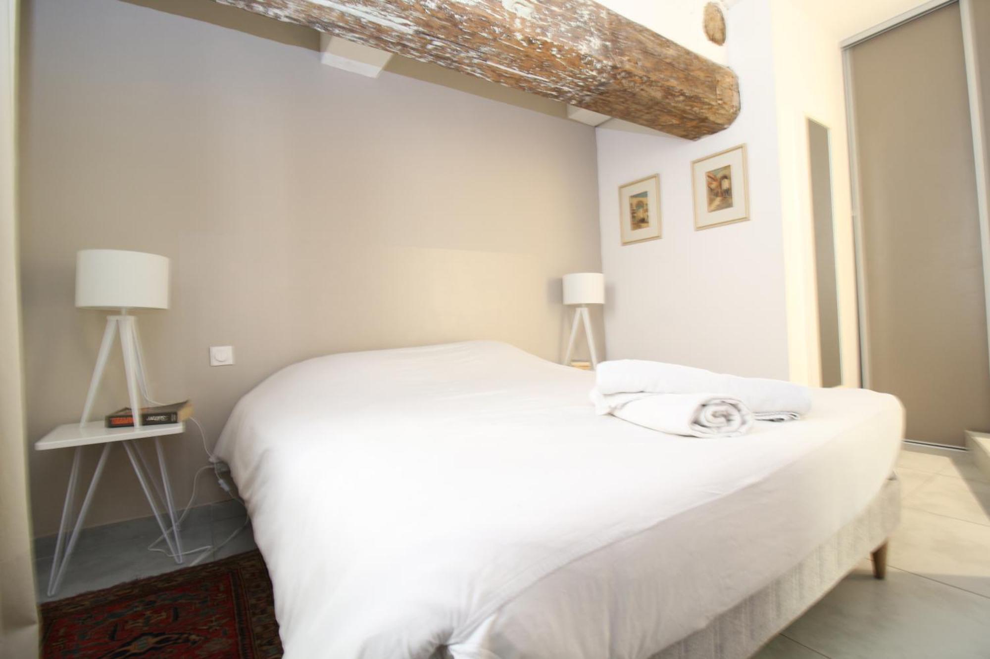 T3 Appartement Hypercentre Proche Commerce- Parking - 2 Chambres Wifi Gratuit Avinyon Dış mekan fotoğraf