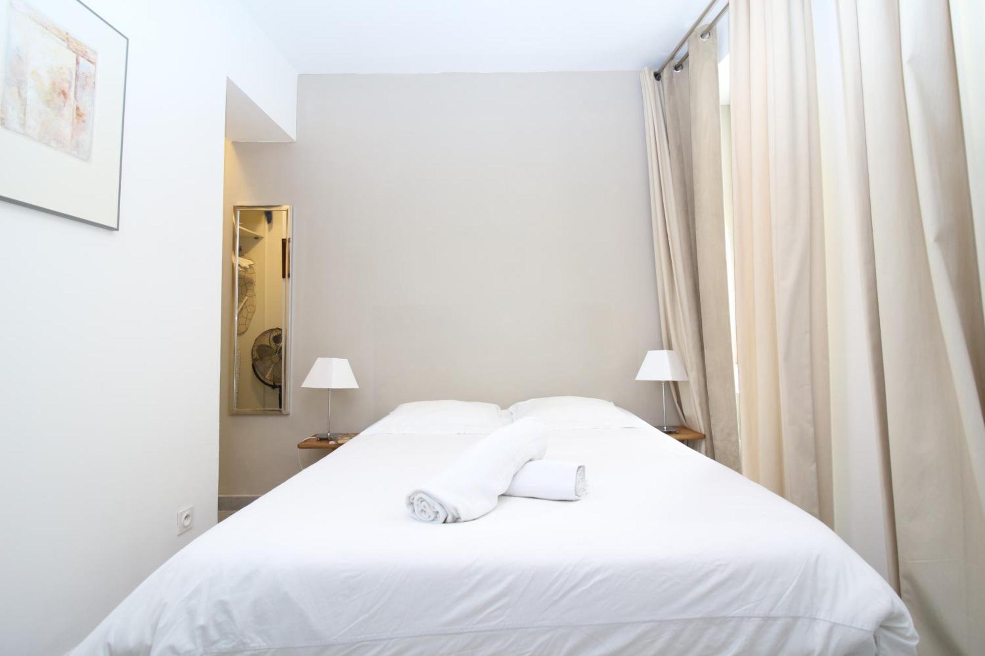 T3 Appartement Hypercentre Proche Commerce- Parking - 2 Chambres Wifi Gratuit Avinyon Dış mekan fotoğraf